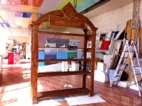 Стойка-стеллаж из массива